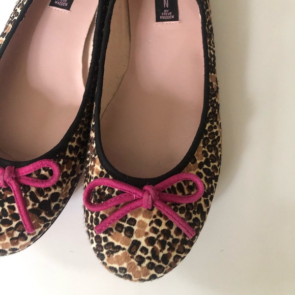 SOLD [Steve Madden] “Mitzie” Beige Print Flats Sz 8M - Picture 3 of 9